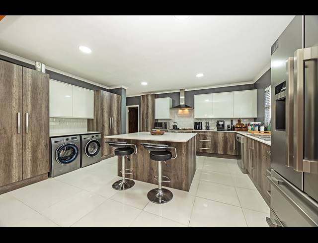4 BEDROOM FREESTANDING SOLD IN DE LA HAYE